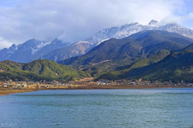 不止洱海，雲南12個風光秀麗的高原湖泊，一個比一個好看插图10