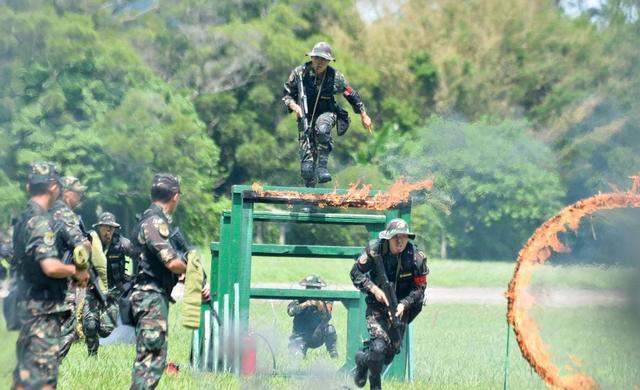 不吹軍號不唱軍歌，神秘的解放軍駐港部隊，到底做的是什麼工作？插图4