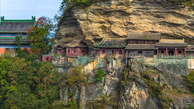 700年不朽！武當山的懸崖上的掛著神秘桃木劍，據傳是“鎮山劍”插图6