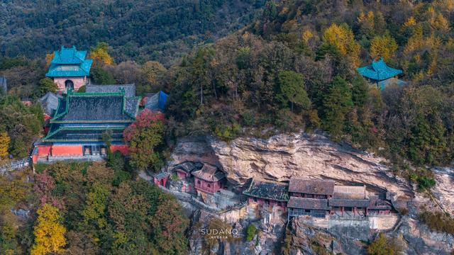 700年不朽！武當山的懸崖上的掛著神秘桃木劍，據傳是“鎮山劍”插图12