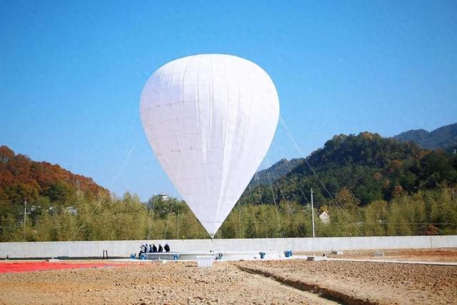 中國“白氣球”首飛！高空發電比風車更強力，不怕撞上飛機嗎？缩略图