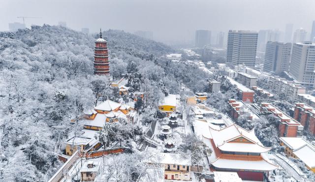 武漢鬧市中藏著一個小故宮：不僅有千年歷史，還是皇傢古寺插图1