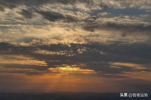 巨蟹座：運勢已定局，你難以抵擋，好運如暴雨般傾盆而下缩略图