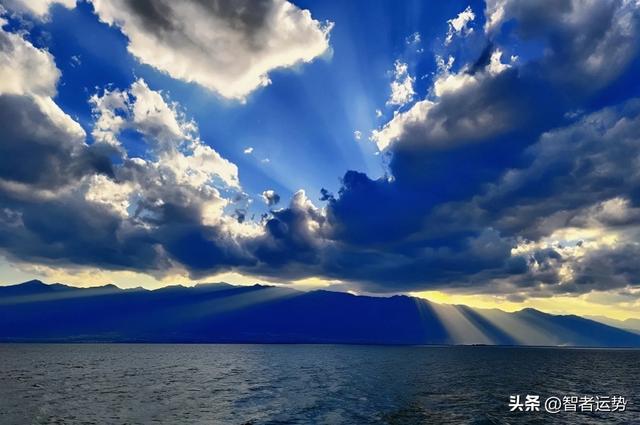 雙子座:波折重重 撥雲見日,好運將至!從明天起,貴人助你鴻運8年起插图2