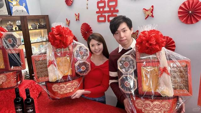 TVB最美兔牙新聞主播大婚！獲老公浪漫公主抱，多位主持人到賀插图2