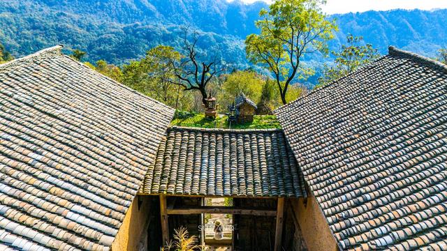 武當山唯一的缺點就是門票貴！深山偶遇隱修老道長，打卡冷門遺址插图9