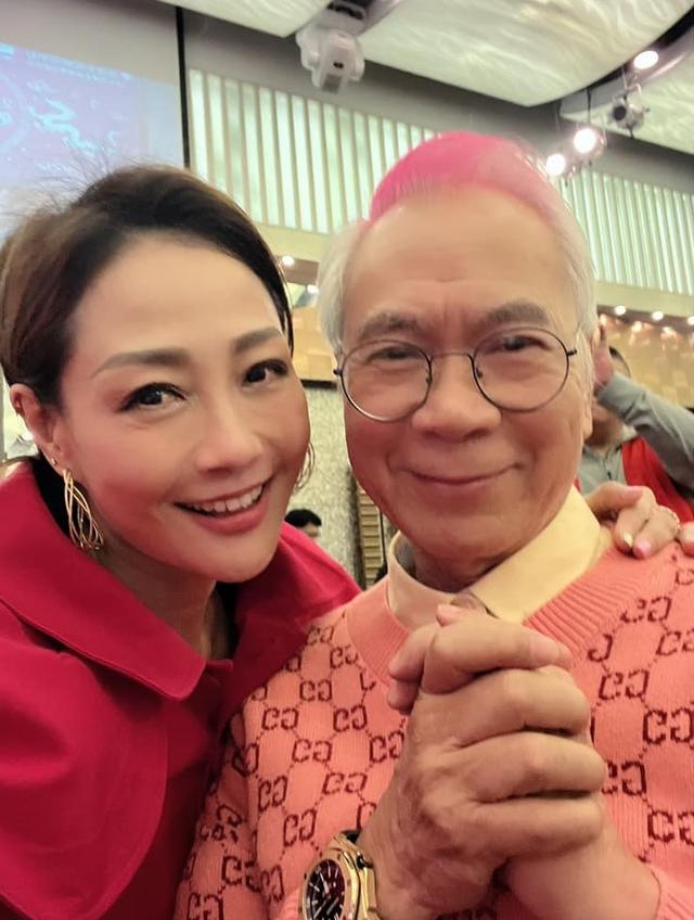 59歲亞姐回應坐郵輪險被侵犯事件，該男星仍活躍在娛圈，年年碰面插图4