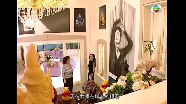 港娛三大女富婆同場！呂良偉前妻鄺美雲閃耀全場，現任老婆不輸陣插图9