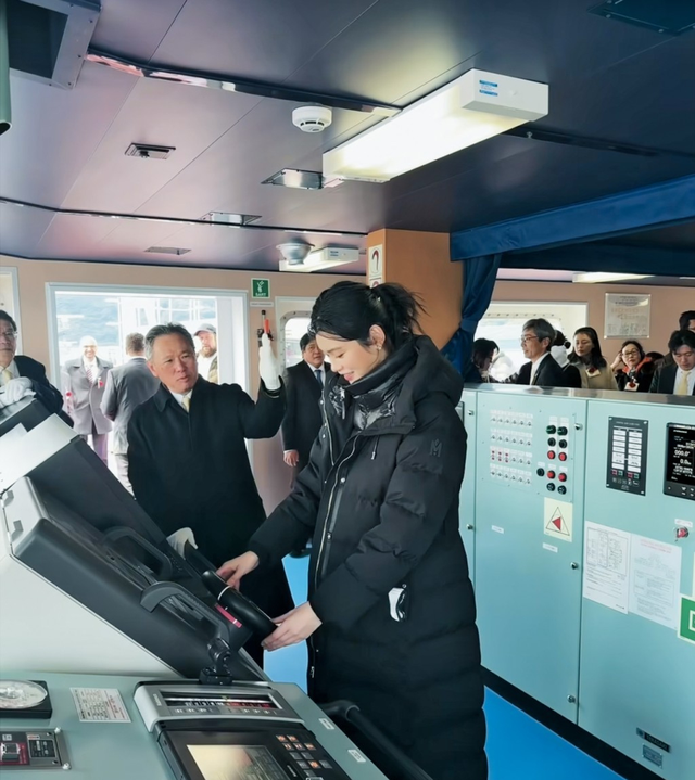 曝梁安琪培養奚夢瑤當接班人，帶進闊太圈言傳身教，地位越發穩固插图3