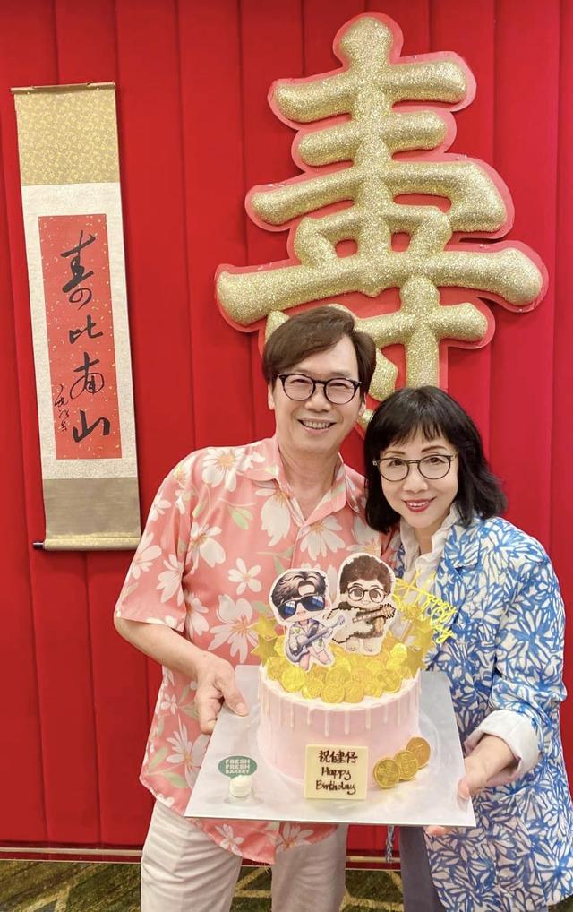 75歲溫拿成員大壽！譚詠麟鐘鎮濤一連兩天拉人頭慶祝，苗僑偉到賀插图3