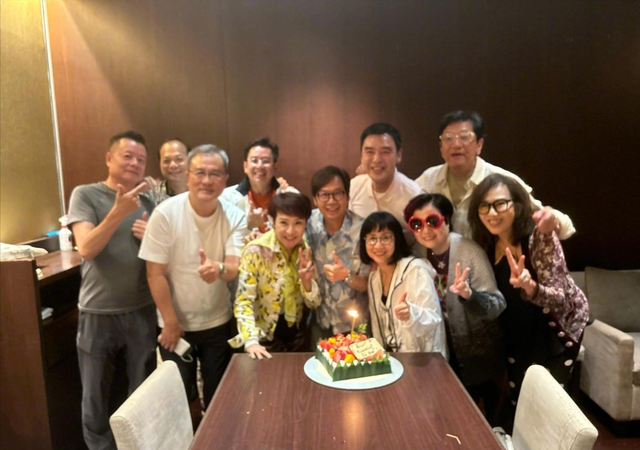 75歲溫拿成員大壽！譚詠麟鐘鎮濤一連兩天拉人頭慶祝，苗僑偉到賀插图6