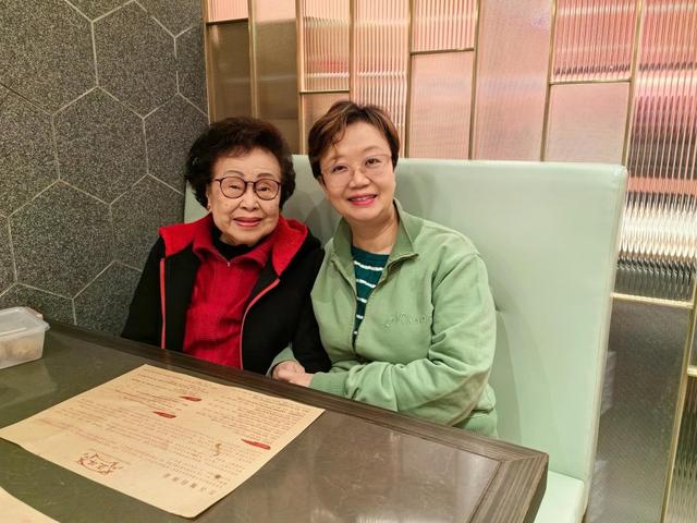 92歲TVB老戲骨暈倒傢中！平均心率跌至29，做手術安裝心臟起搏器插图1