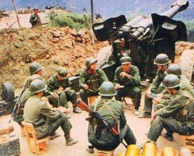 越軍160迫擊炮彈，鉆地2米爆炸，工兵連長建議：工事蓋鋼板插图11