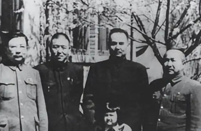 1955年大授銜，毛主席問上將為何沒李克農，賴傳珠坦言有人反對插图13