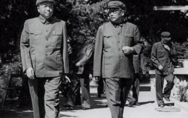 1955年大授銜，毛主席問上將為何沒李克農，賴傳珠坦言有人反對插图17