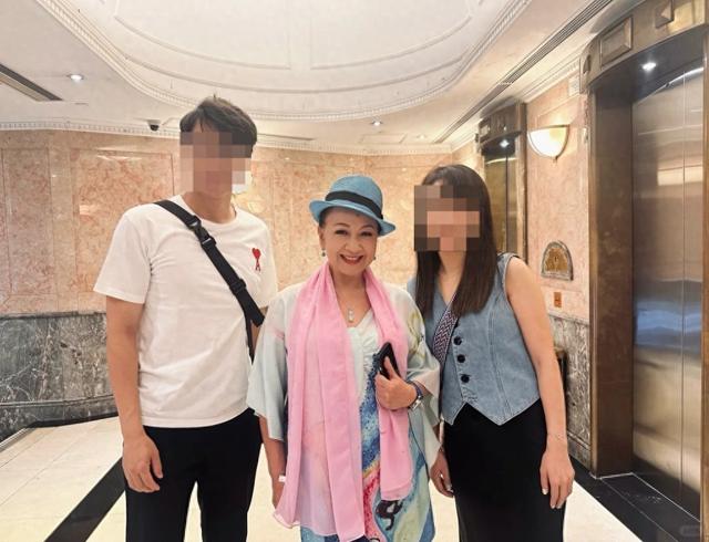 74歲薛傢燕豪宅電梯口被鄰居偶遇！打扮超貴氣擁超9套房市值過億缩略图
