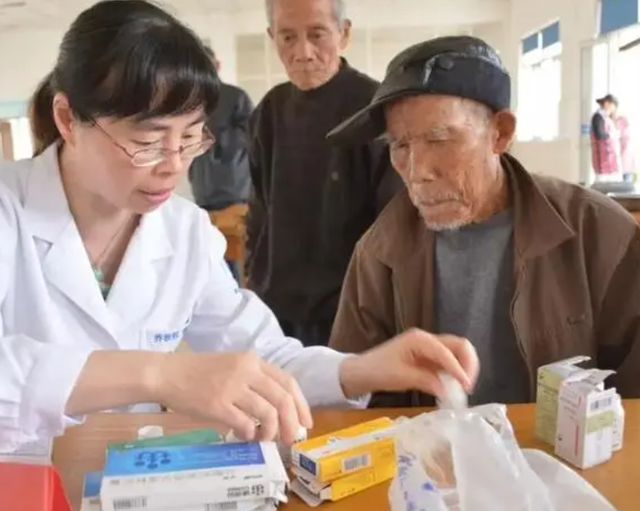 重慶一62歲大媽早飯喝糯米粥，堅持整整1年，現在胃炎怎麼樣瞭？插图4