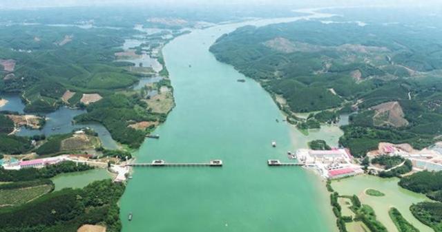 中國斥資700億建造一條世界運河，為此拆掉15座跨江大橋，值嗎？缩略图