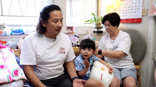 香港4歲星二代因媽媽年紀大被同學取笑！暖心安慰57歲母親插图6