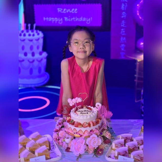 TVB視帝為9歲女兒辦生日派對！壽星被愛滋養長大滿臉幸福獲親吻插图4
