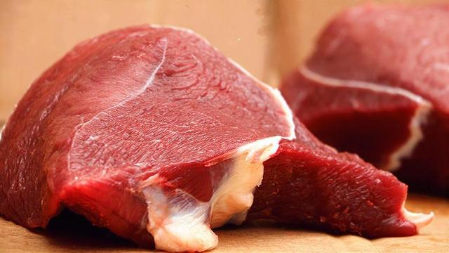 豬肉和牛肉要少吃？醫生勸告：上年紀瞭，盡量少吃豬肉和牛肉插图2